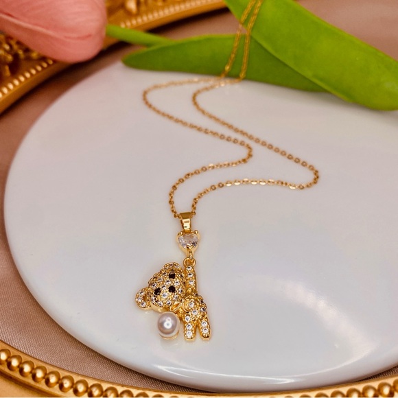 Cute Teddy Bear Pave CZ Heart Pearl Pendant Design Dainty Curb Chain Necklace - Picture 4 of 8